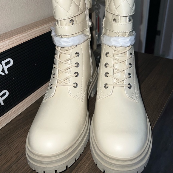 ‼️ NWOT ‼️Combat Boots ‼️ - Picture 8 of 8